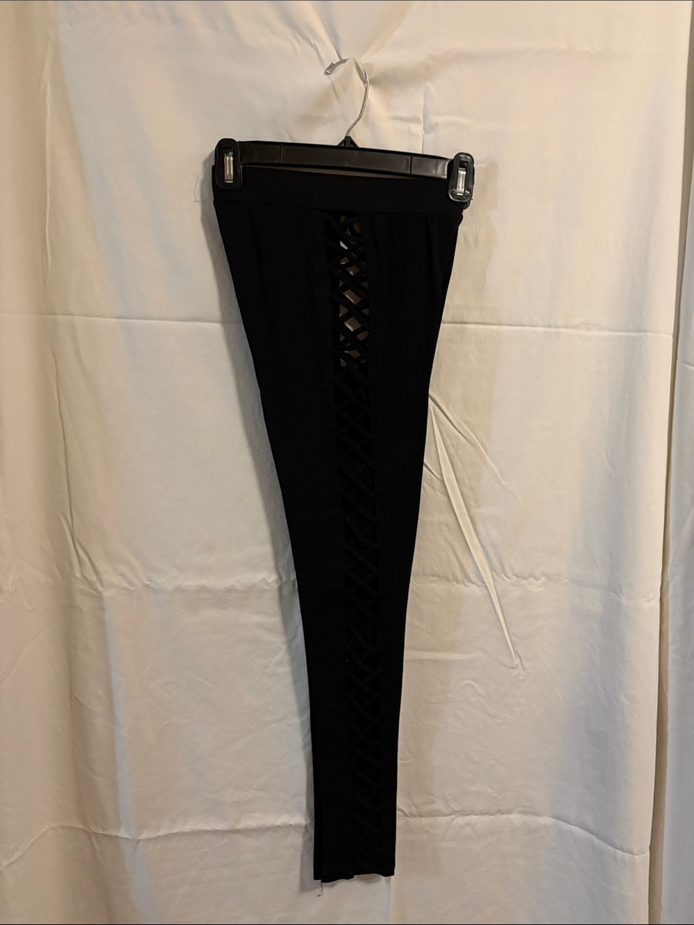 Fashion Nova Mixed Women's Tops and Leggings Bundle - Picture 10 of 11